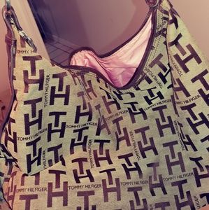 Tommy Hilfiger purse